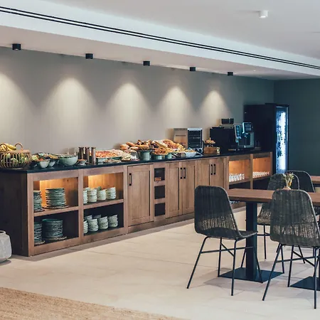 Aparthotel Cala Lanuza 4*