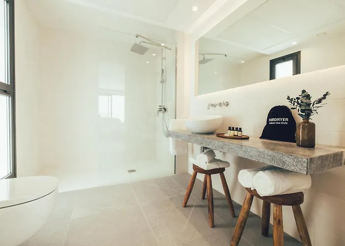 Aparthotel Cala Lanuza